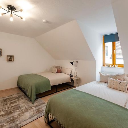 Altstadt Apartments Zentral Am Rathaus Aψβούργη Εξωτερικό φωτογραφία